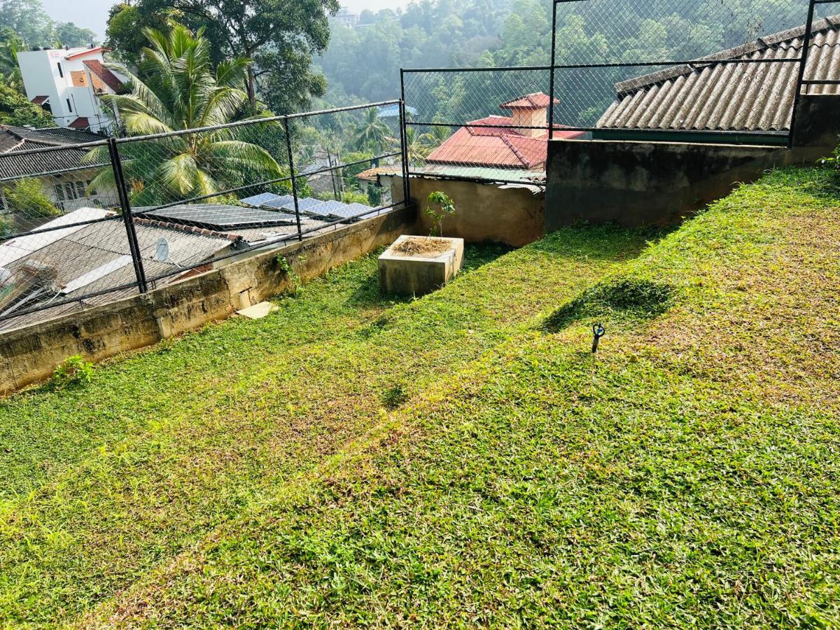 Hansons Homestay Kandy Exterior photo